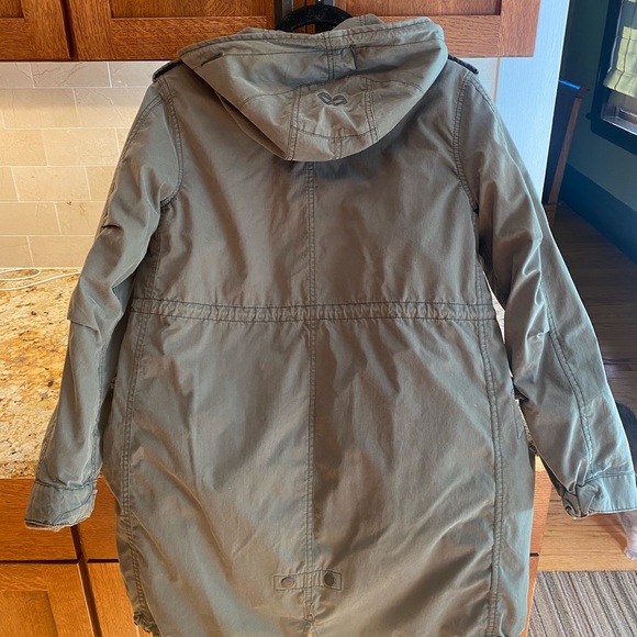 TNA Army Green Parka - Picture 3 of 3